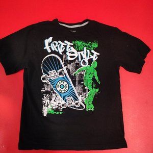 Survivelgear Free style skate design T-shirt black boy's size L 12-14